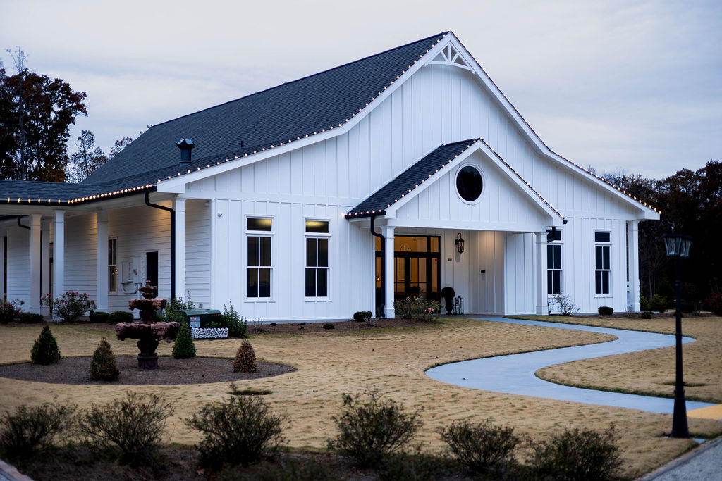 Modern barn wedding venue, Whitestone Reserve in Georgia