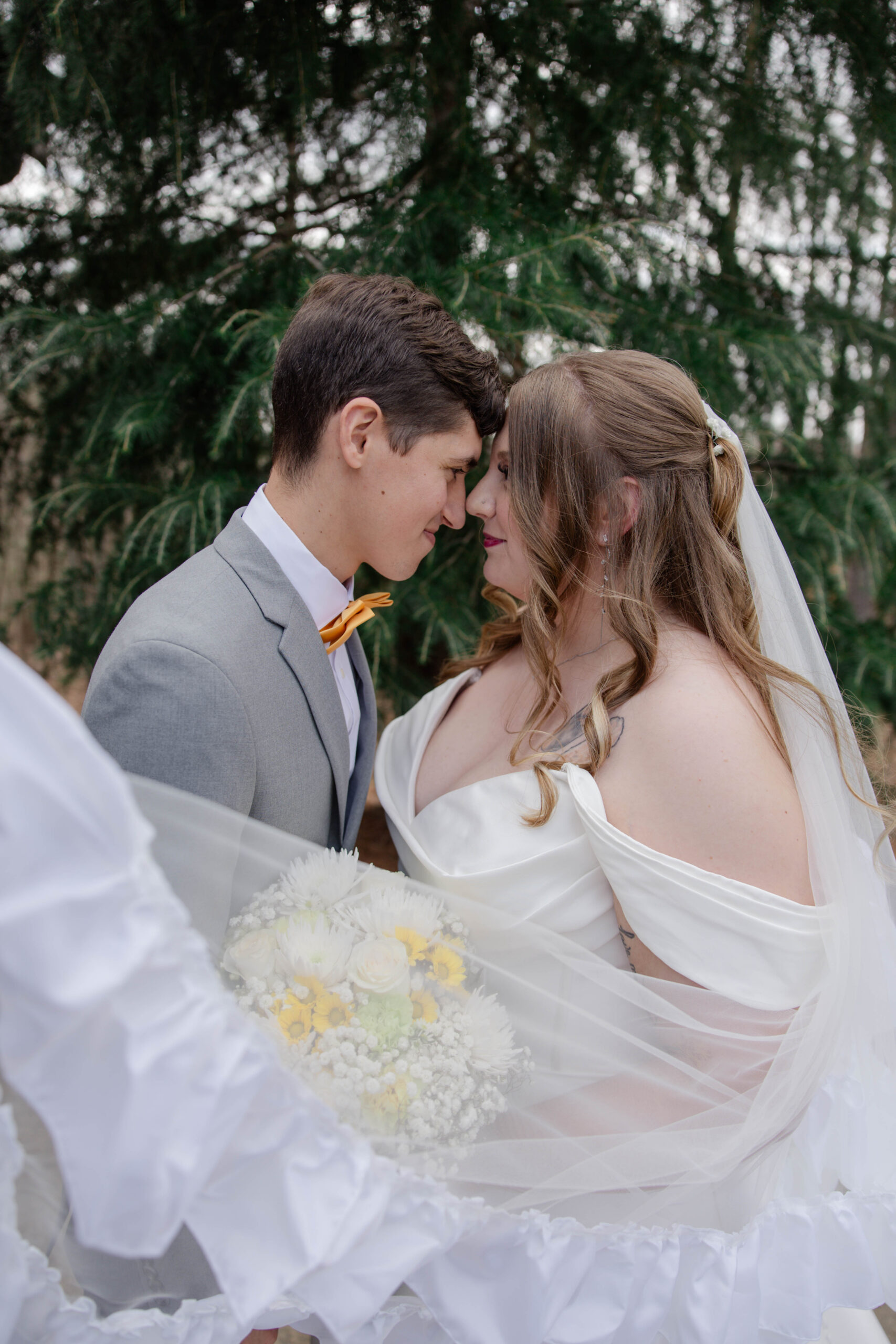 small intimate wedding day at the beautiful Juliet Chapel wedding venue